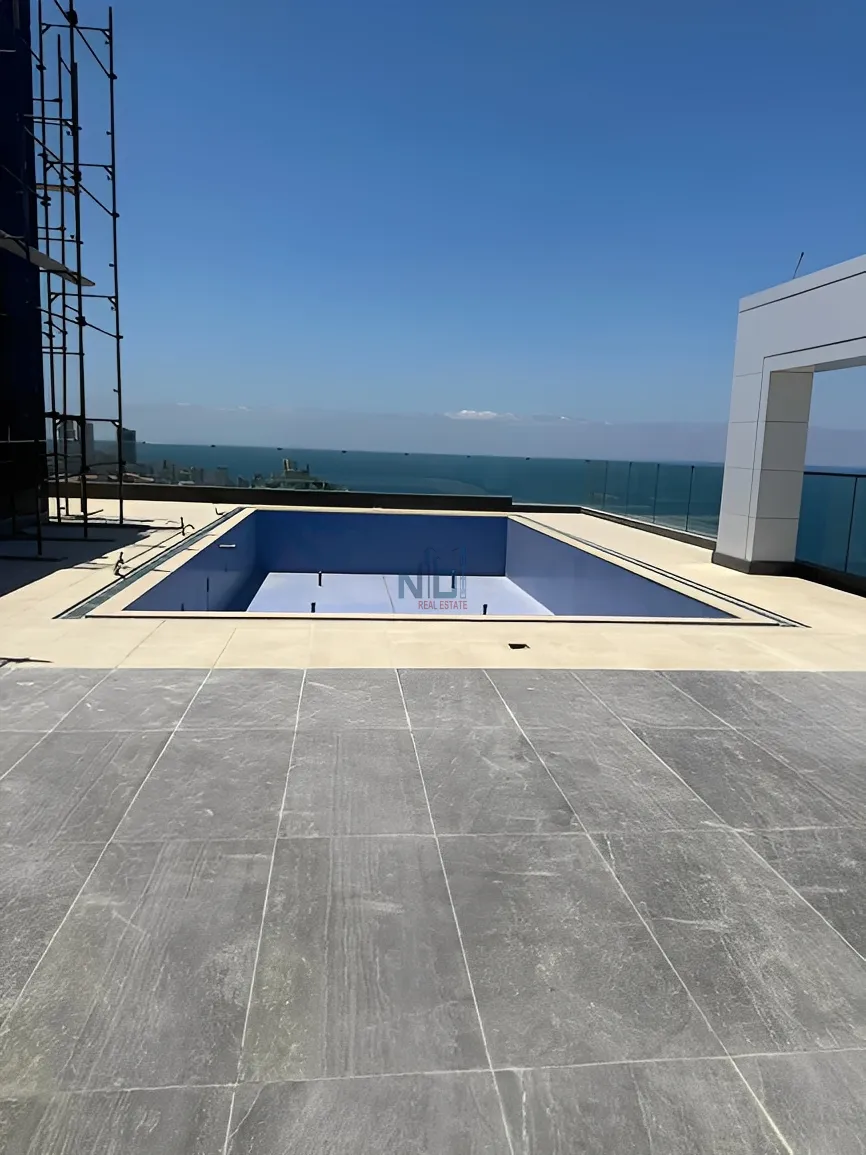 Apartment for Sale in Ain Al Mraiseh, Beirut, Lebanon