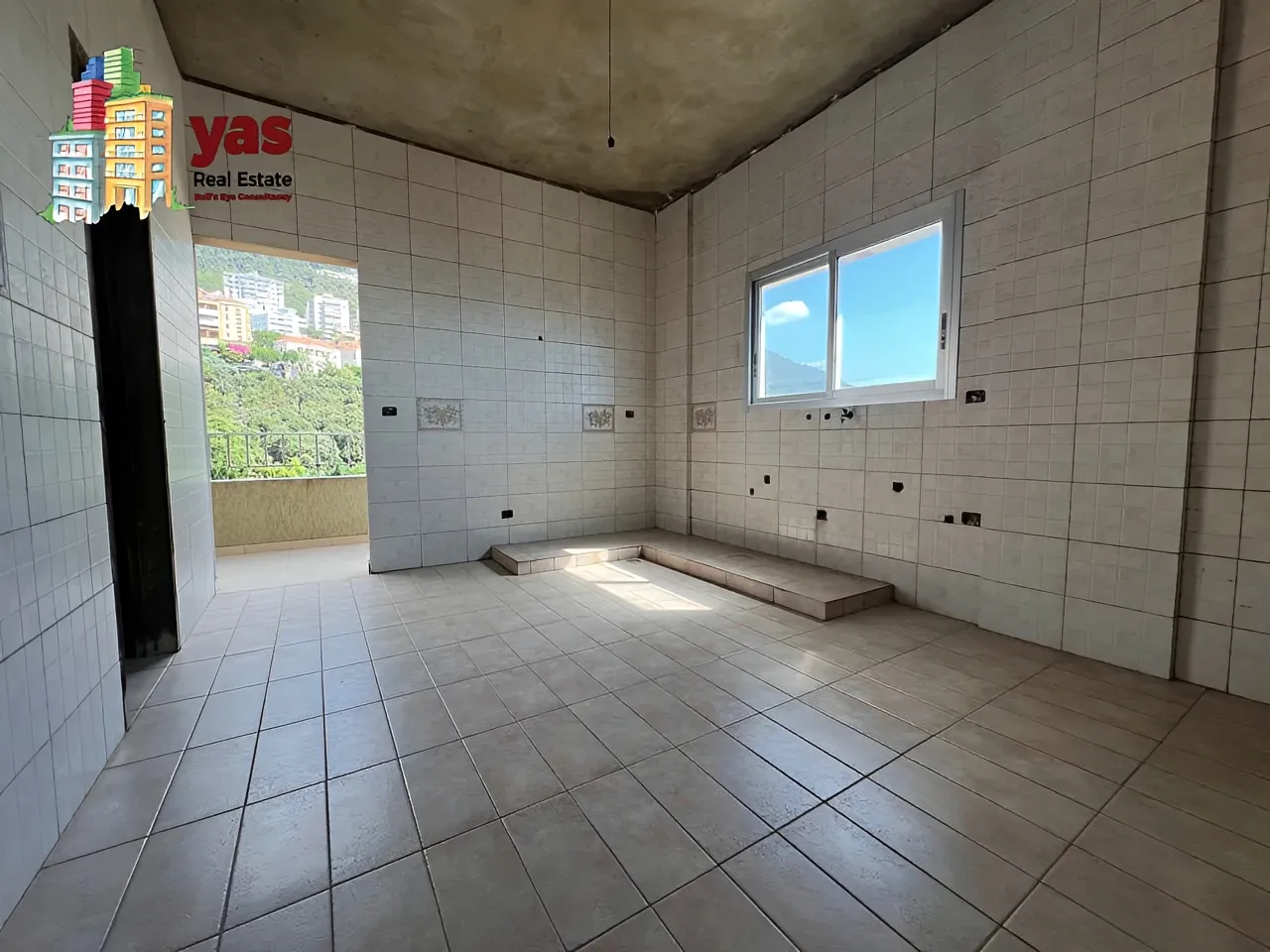 Apartment for Sale in Haret Sakhr - 3 bed, 2 bath