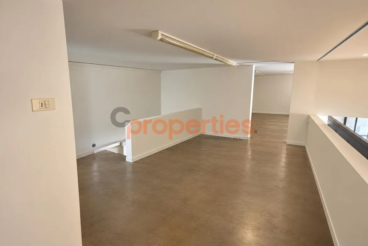 Office for Rent in Saifi Village