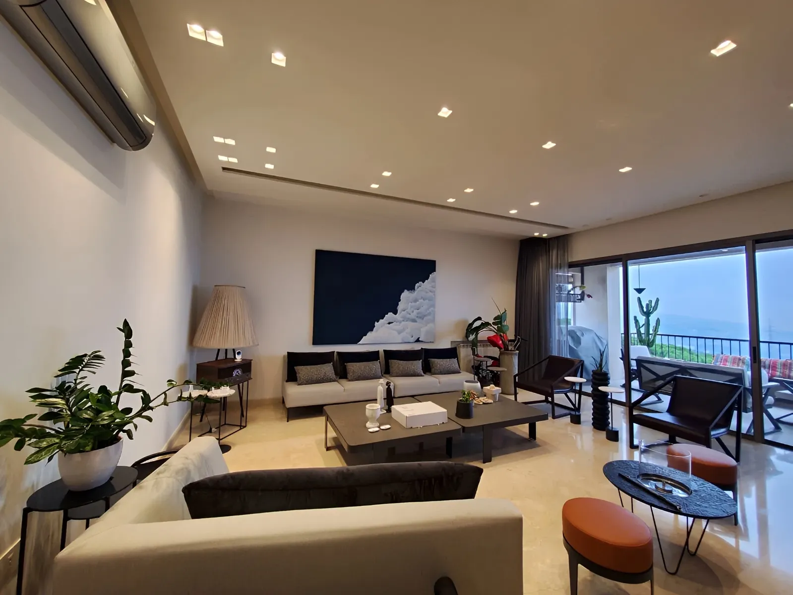 Apartment for Sale in Ballouneh