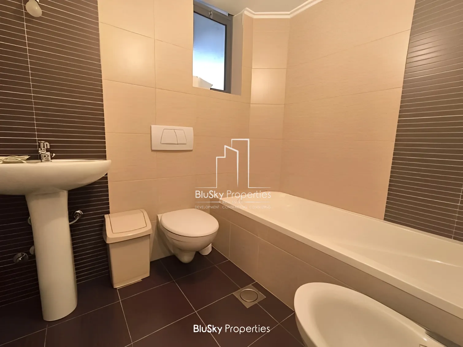 Apartment for Sale in Awkar