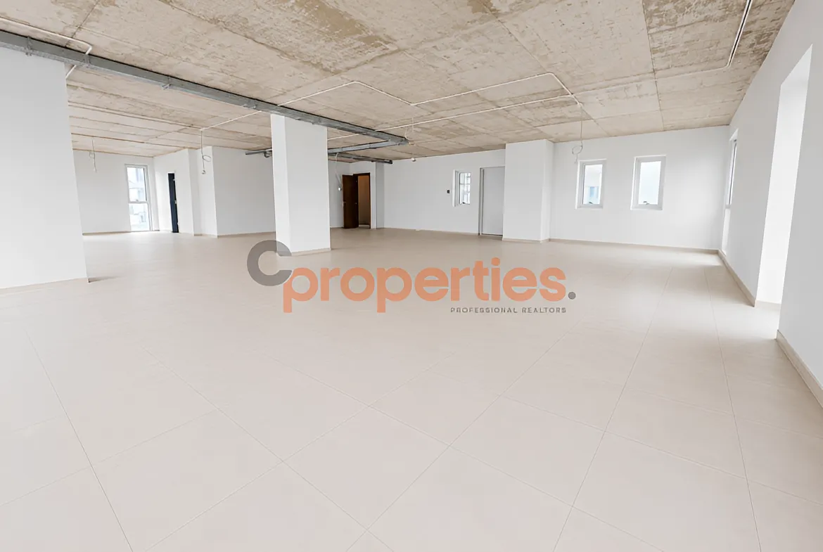 Office for Rent in Ramlet El Baida