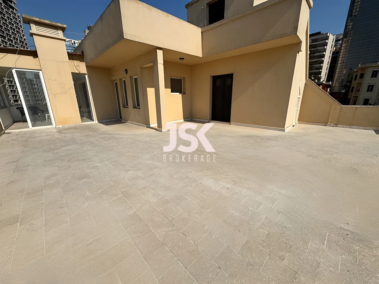 Apartment for Rent in Downtown - 4 bed
