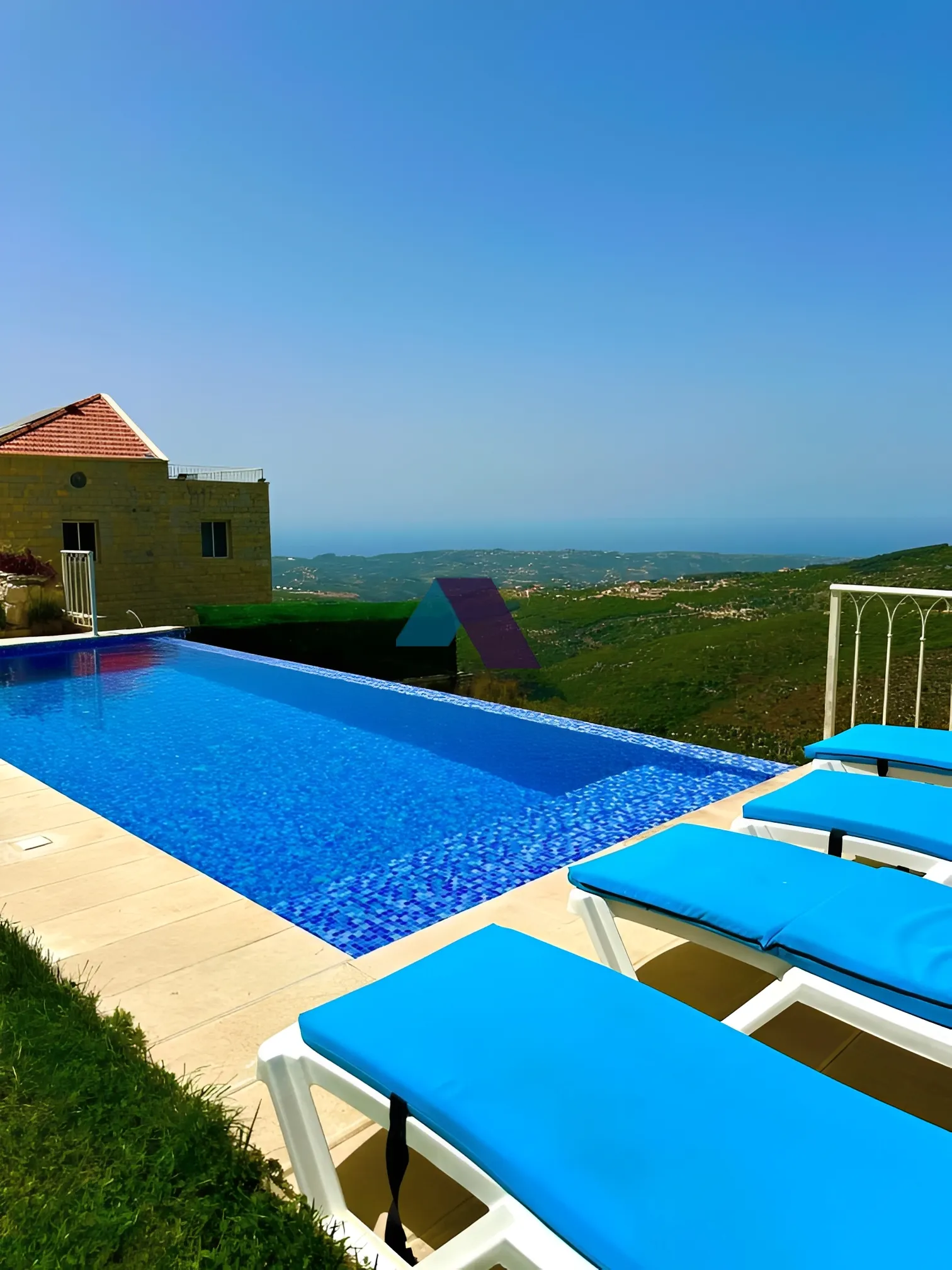 Villa for Sale in Chabtine