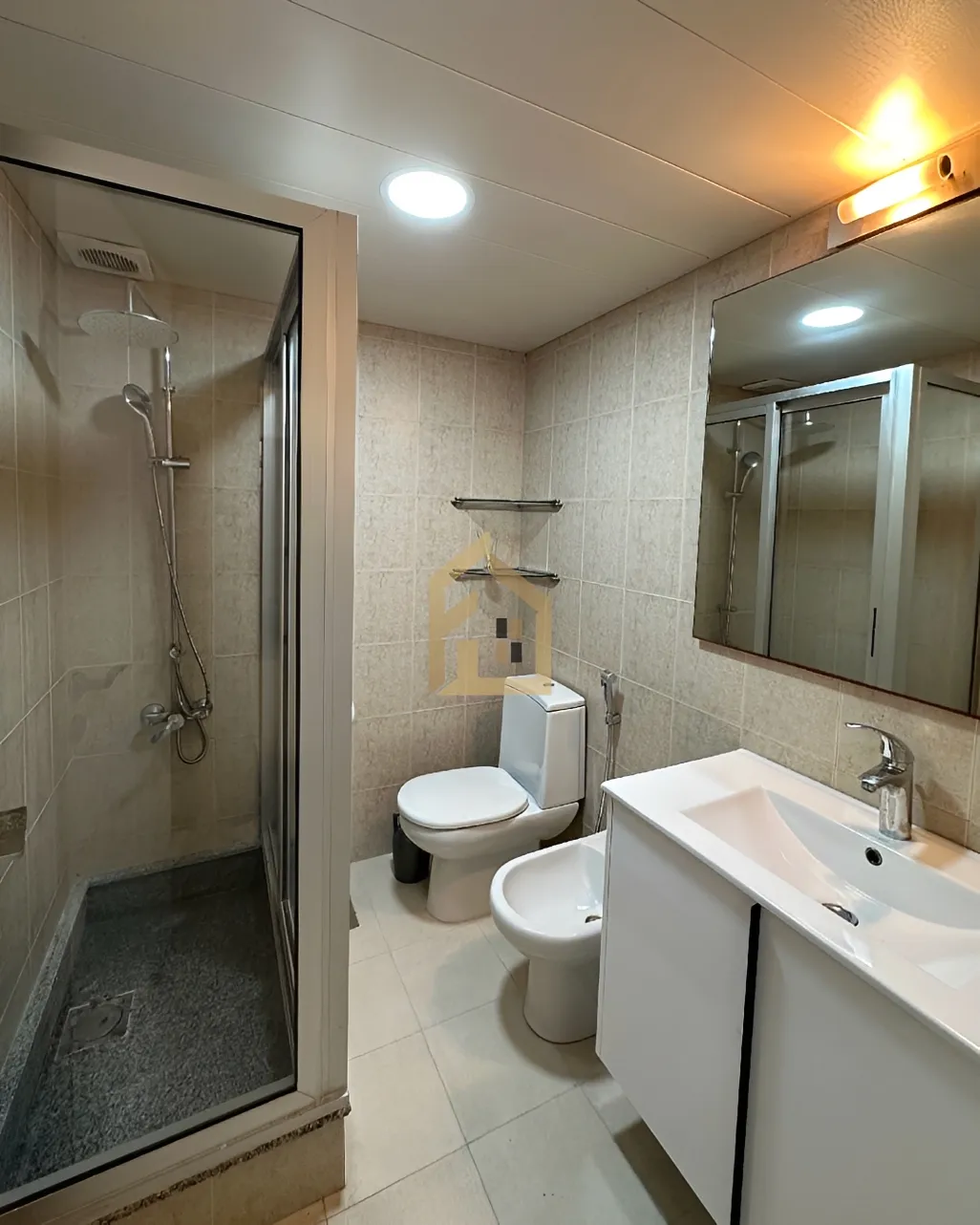Apartment for sale in Manara