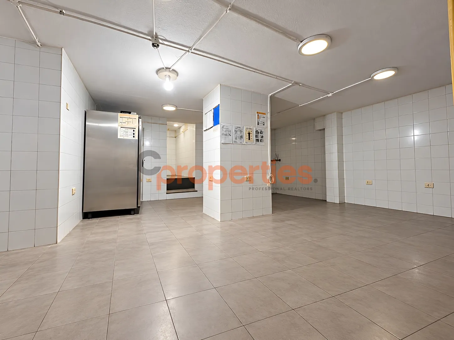 Shop for Rent in Hamra