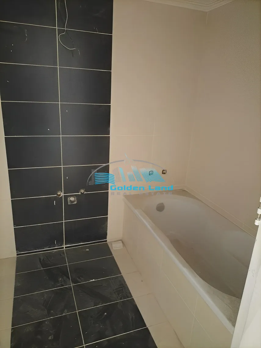 Apartment for Sale in Chouaifet El Aamroussieh, Lebanon - 3 bed, 3 bath