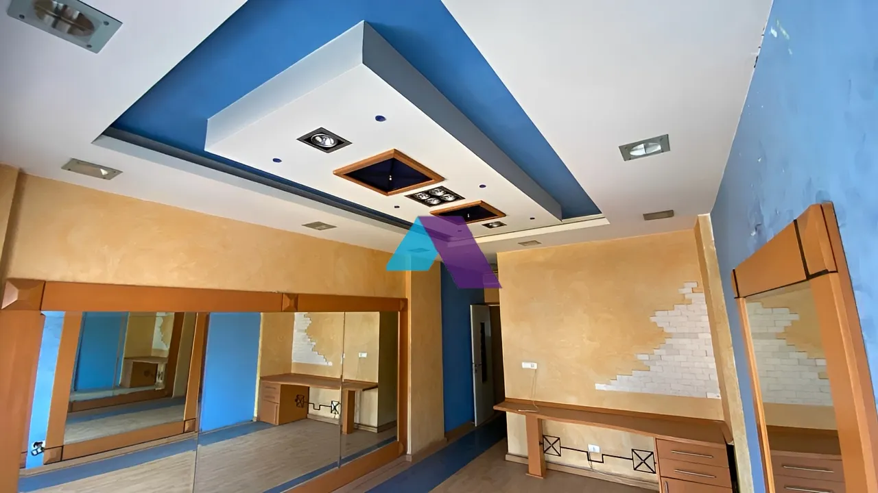 Office for Sale in Daoura