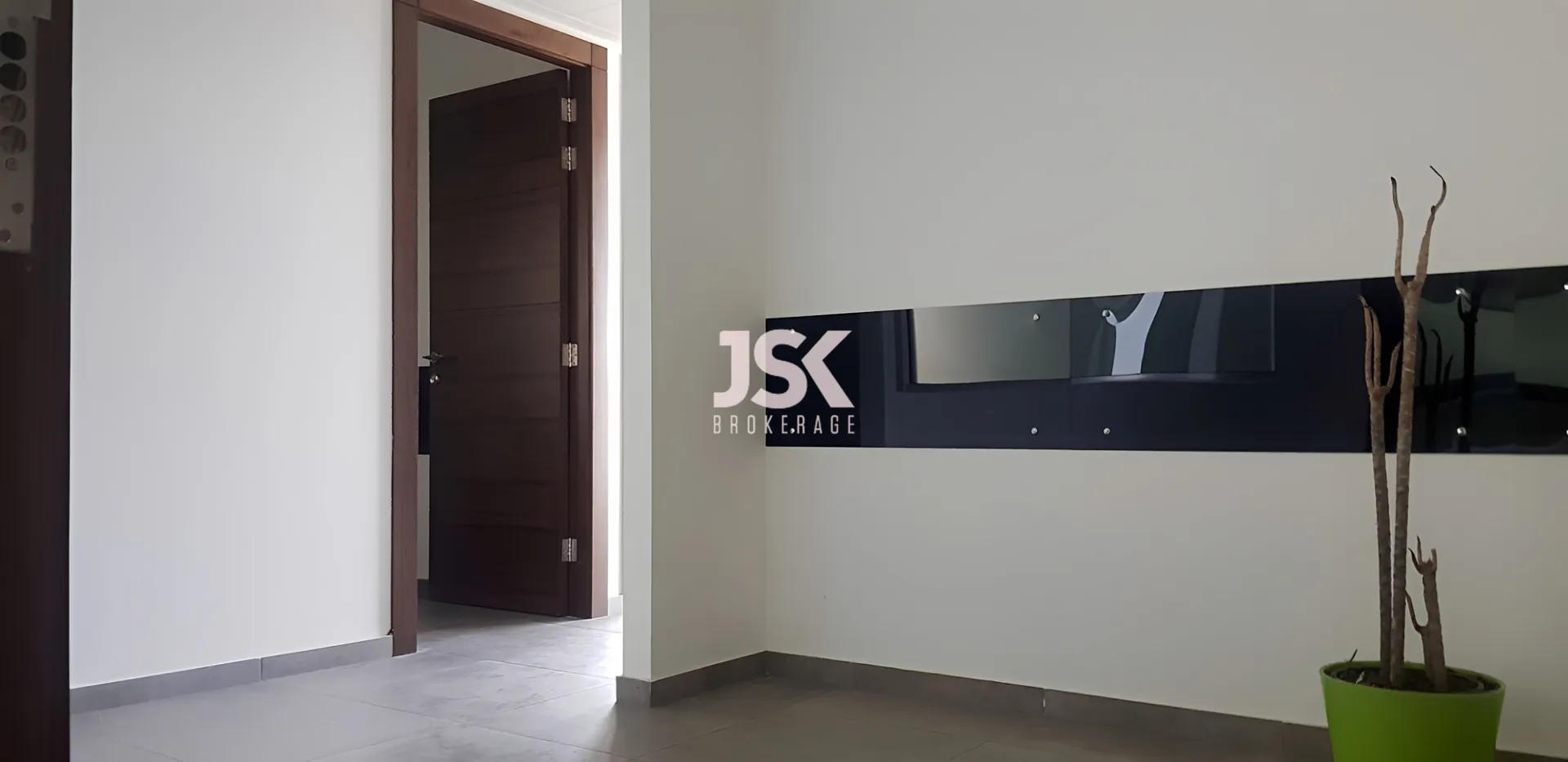 Office for Rent in Horch Tabet