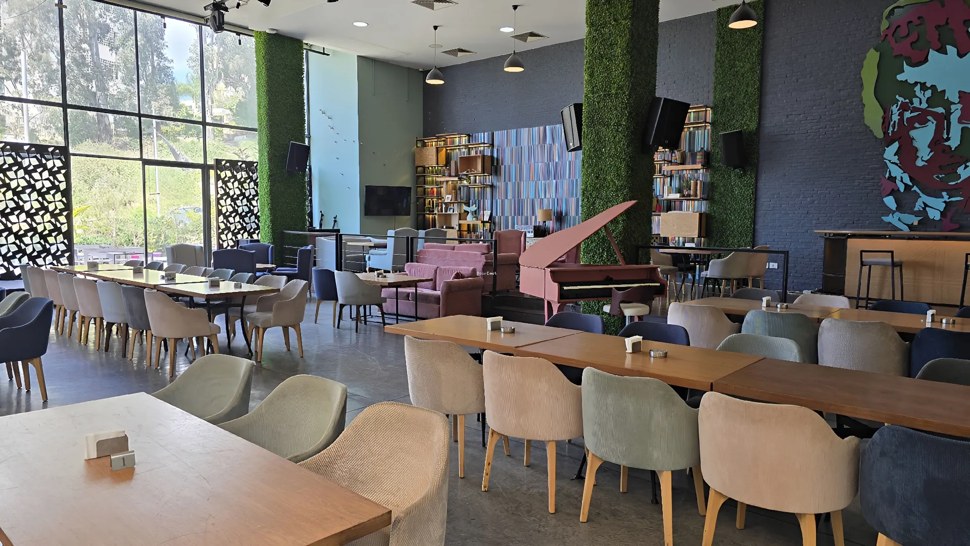Restaurant for rent in Kfar Hbab