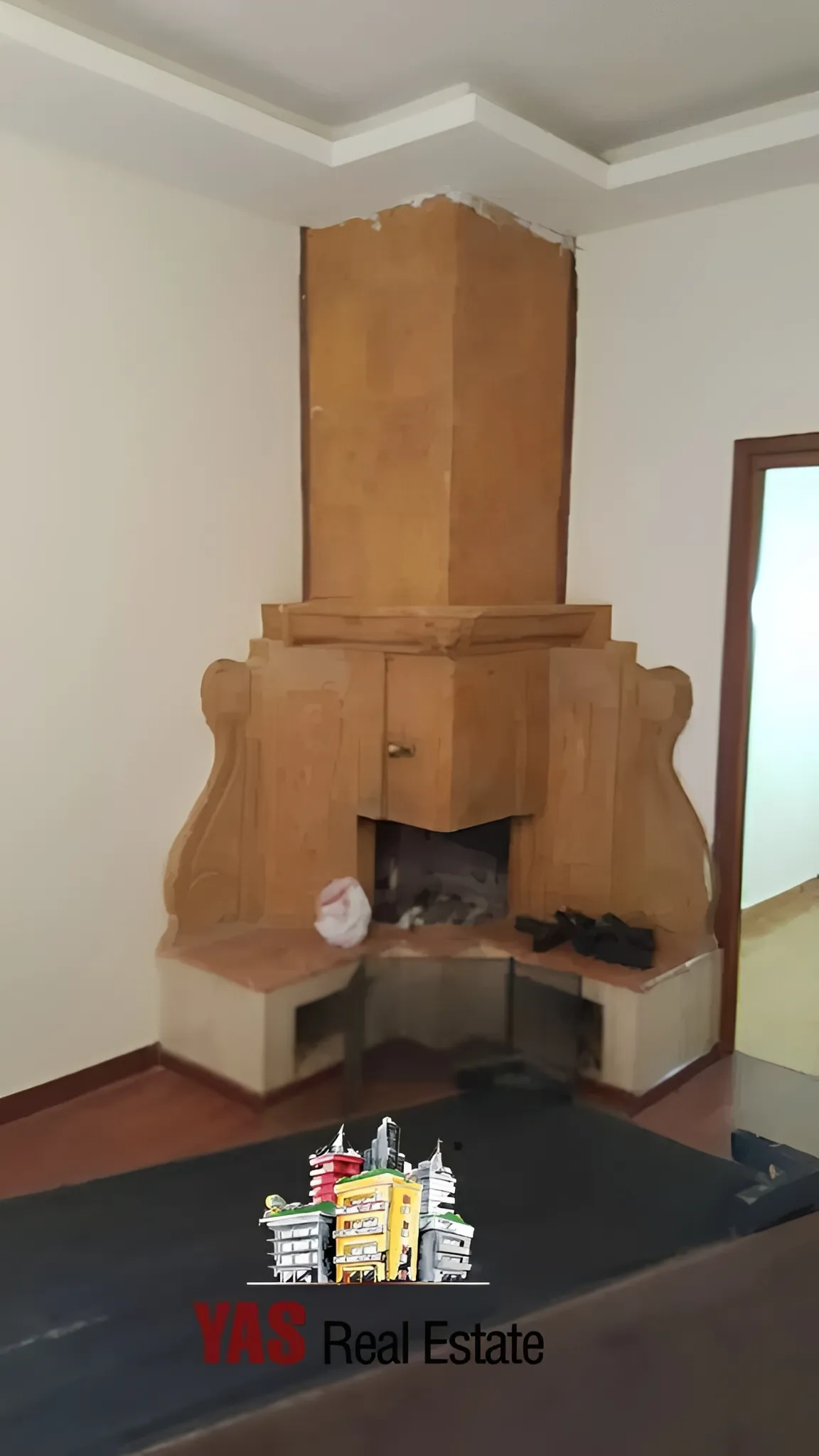 Apartment for Sale in Ballouneh