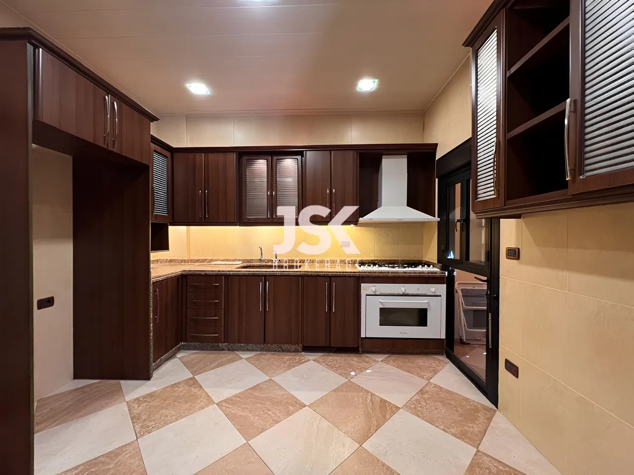 Apartment for Sale in Maghdoucheh