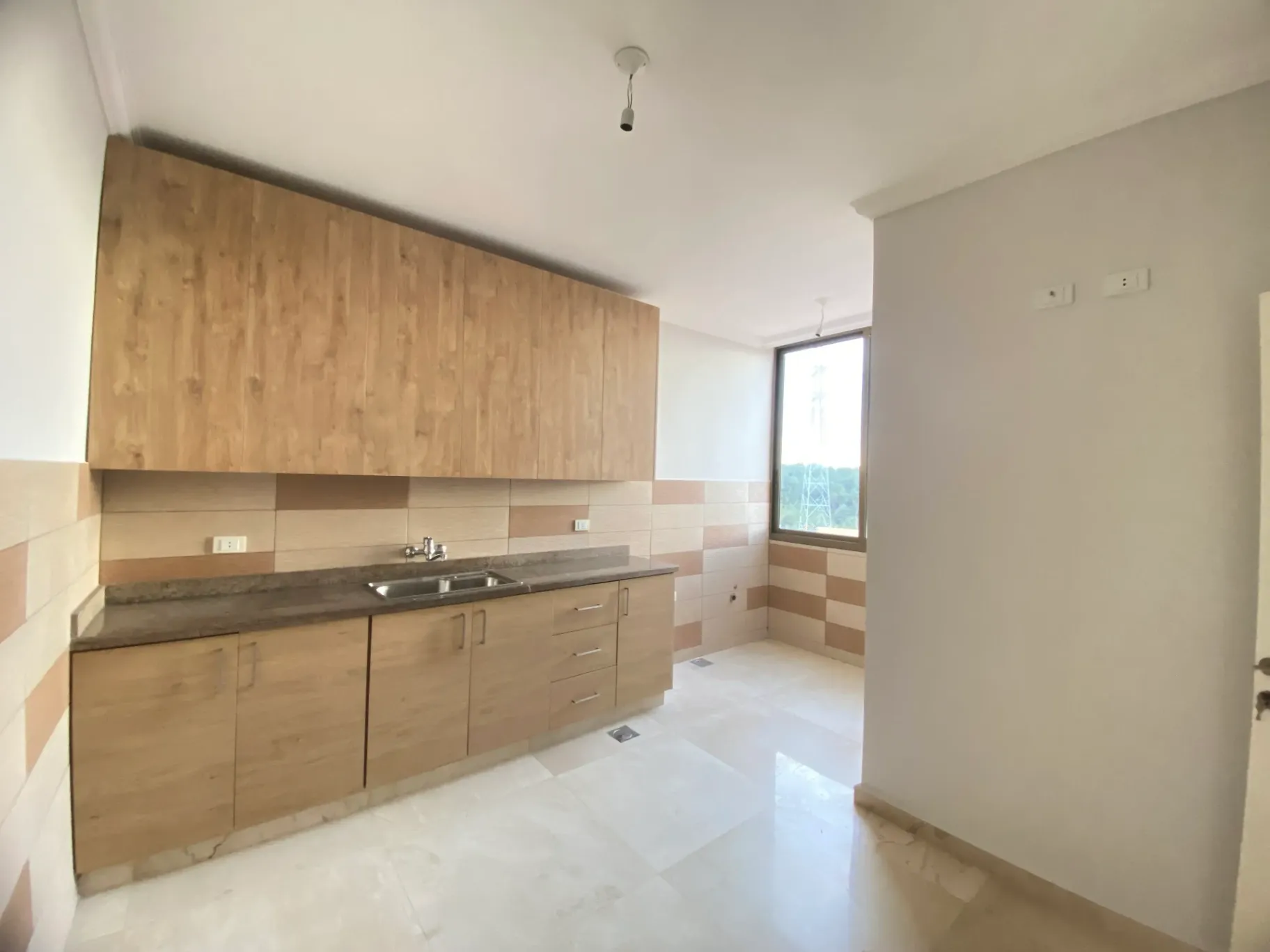 Apartment for sale in Dawhet Aramoun, Lebanon - 2 bed, 2 bath