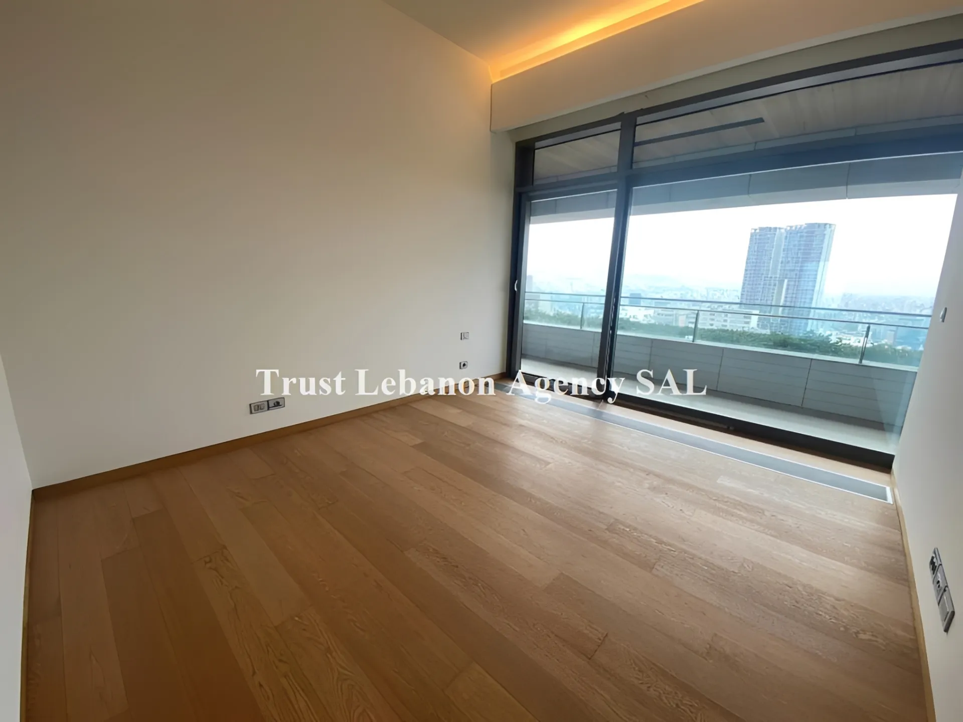 Apartment for Sale in Ashrafieh Beirut Lebanon - 4 bed, 5 bath