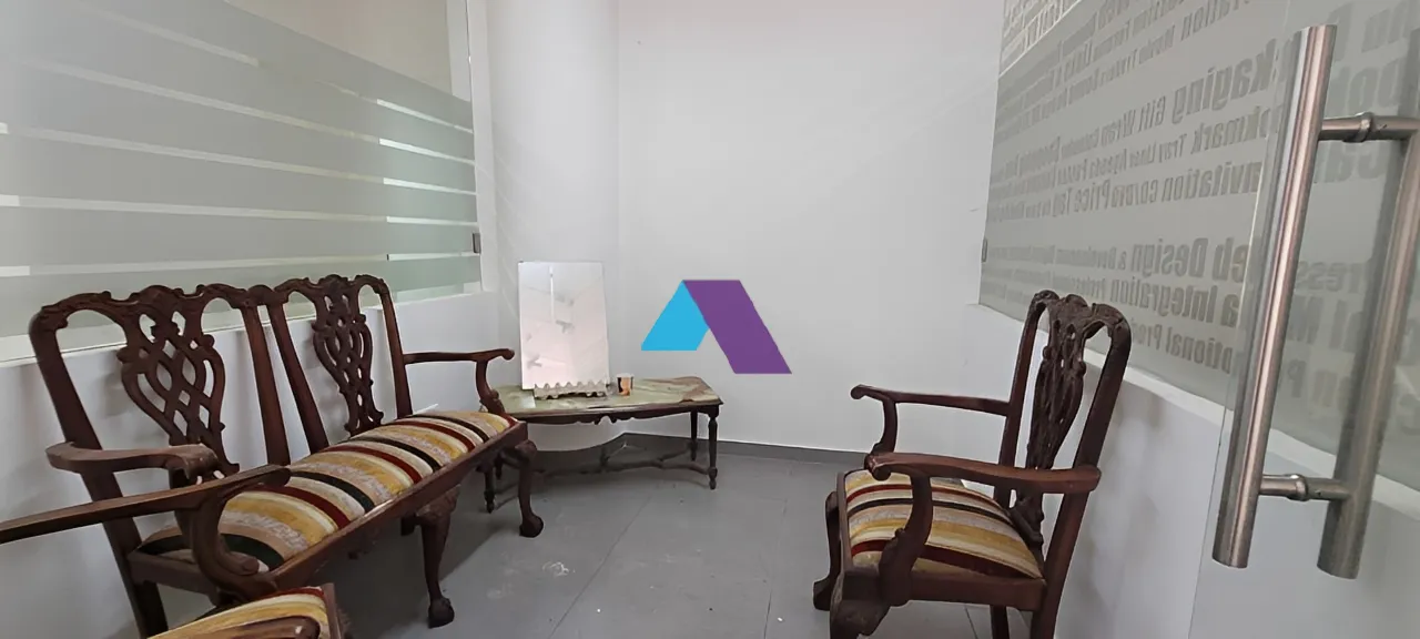 Office for Sale in Zalqa