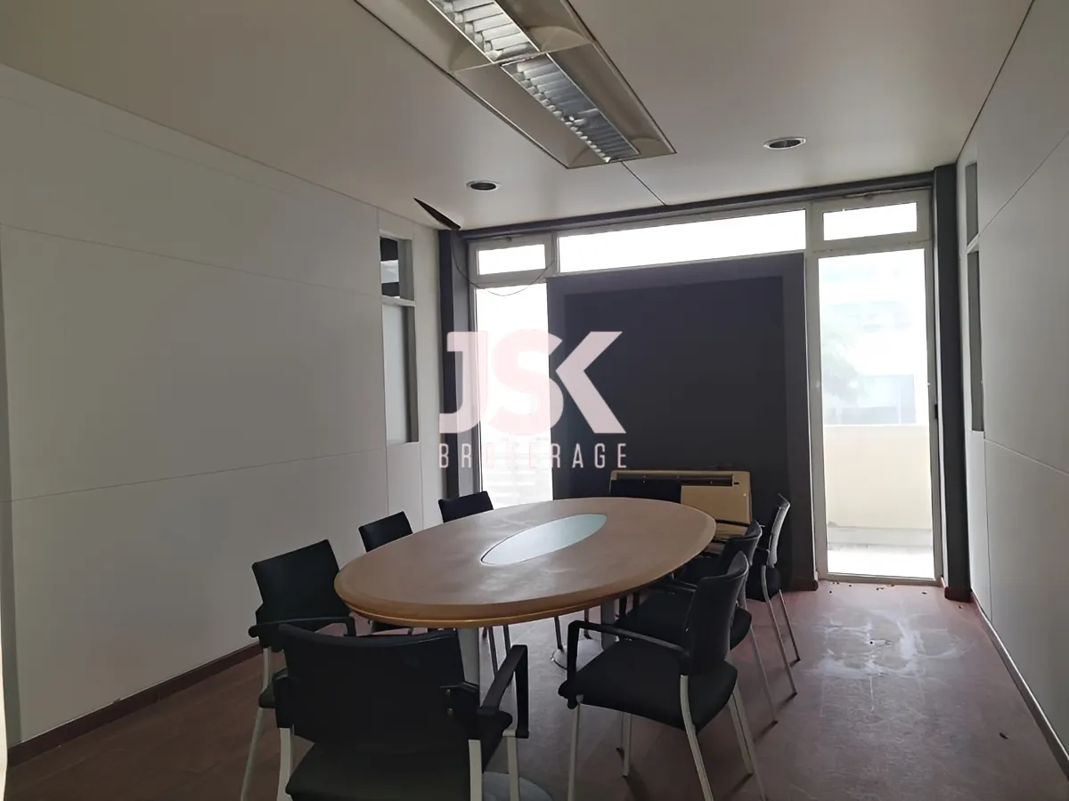 Office for rent in Verdun, Beirut, Lebanon