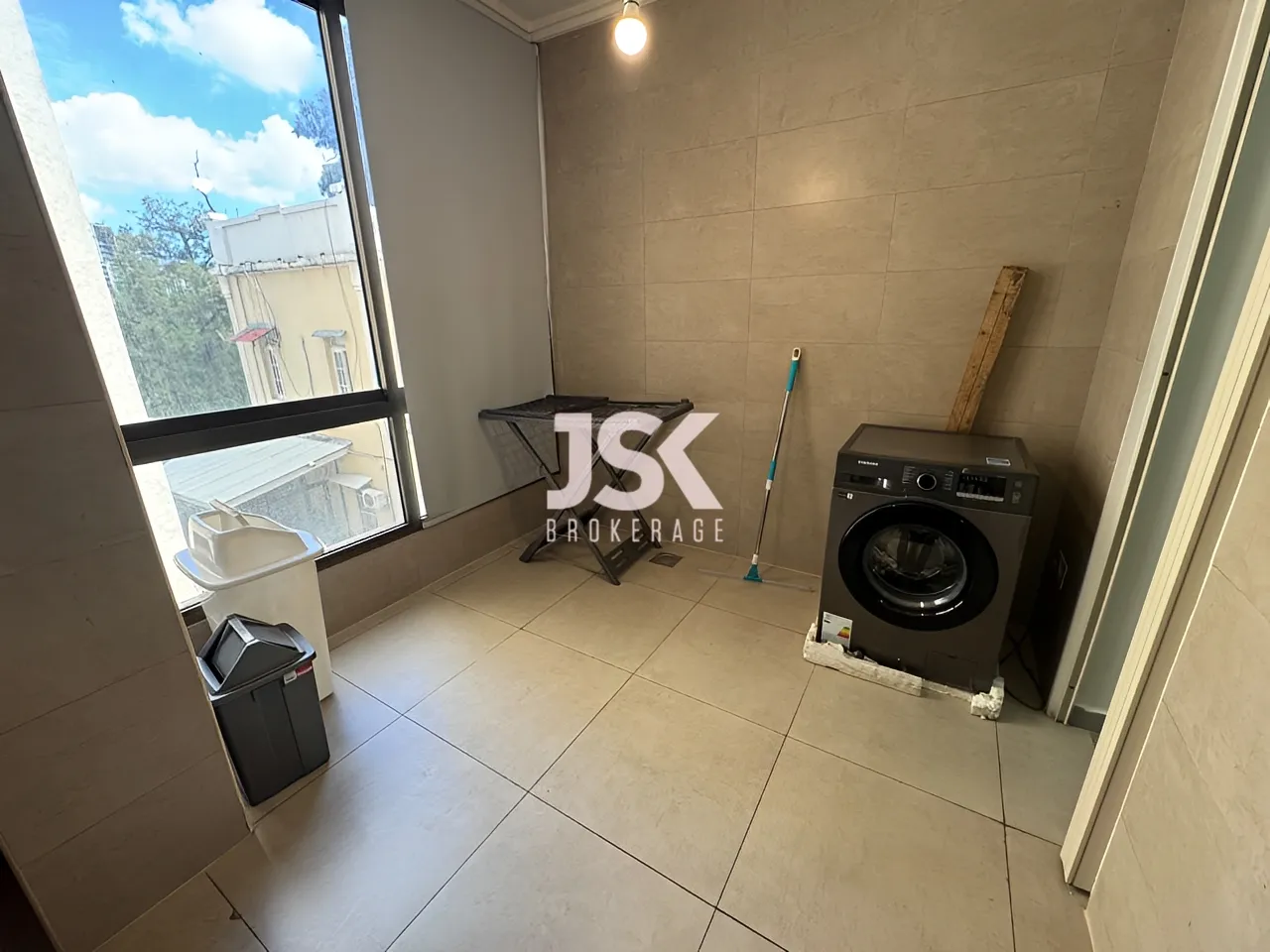 Apartment for Sale in Msaytbeh