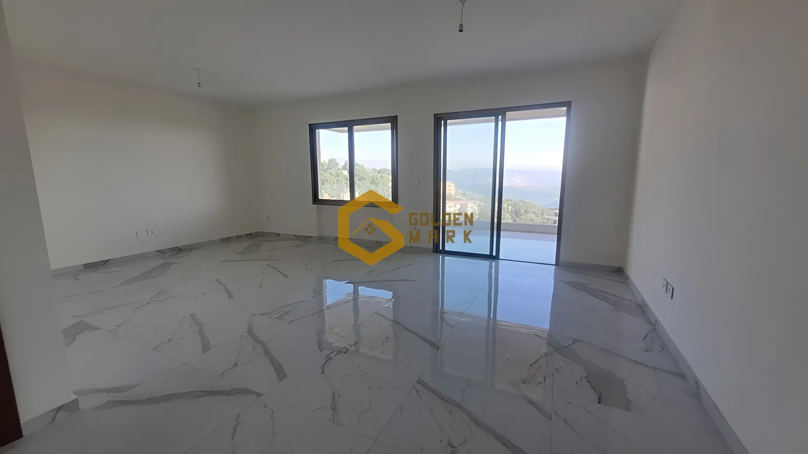 Apartment for Sale in Dahr El Souane - 3 bed, 3 bath