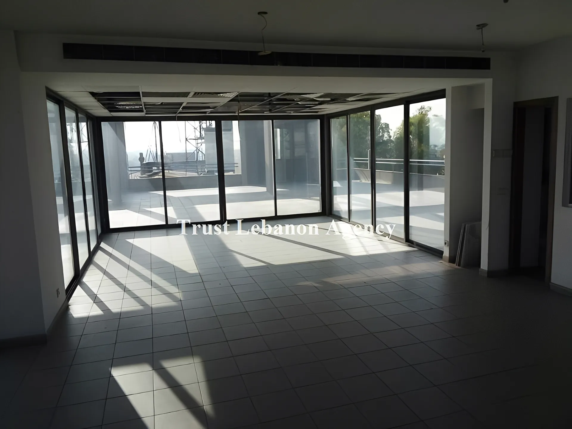 Restaurant for rent in Baabda, Hazmieh