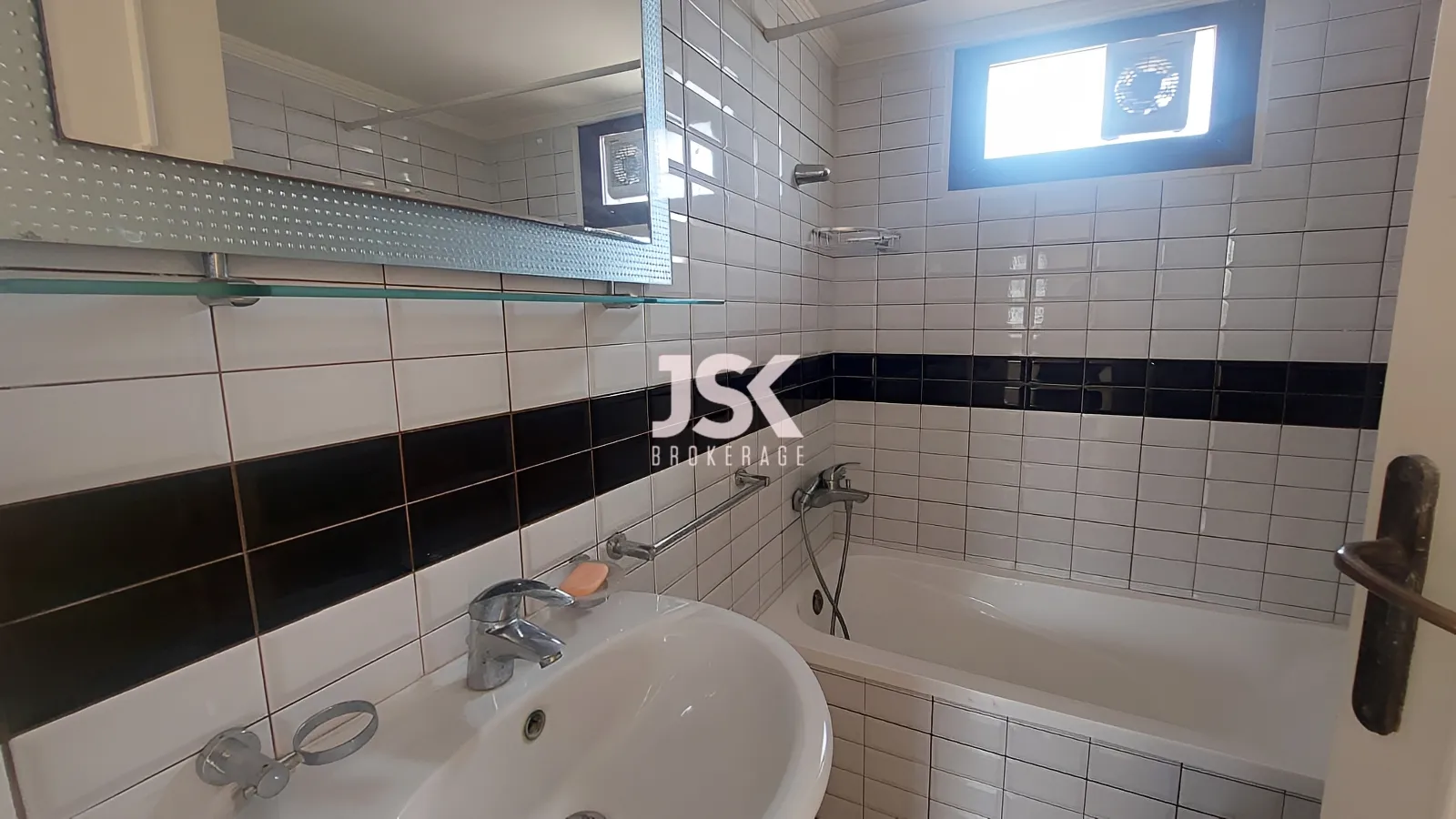 Duplex for Rent in Downtown