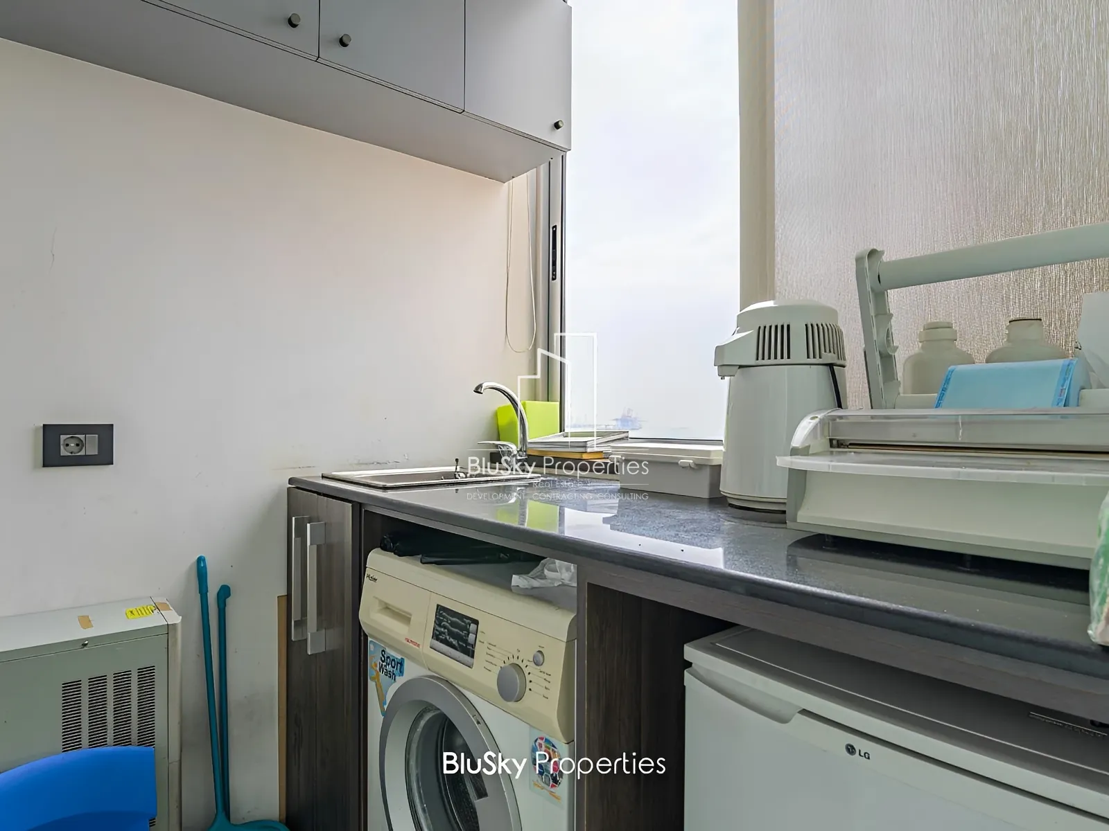 Clinic For Sale in Jal El Dib