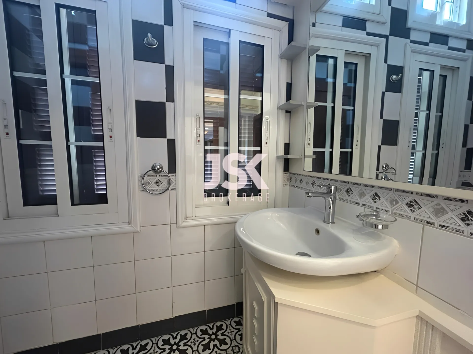 Apartment for Rent in Zokak el Blat, Beirut