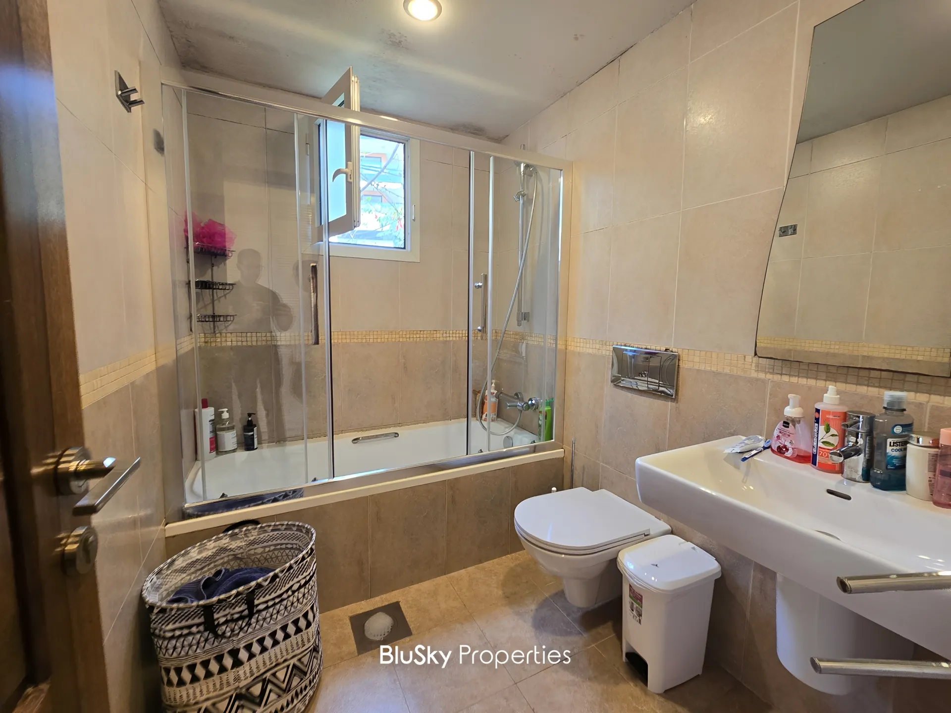 Apartment for rent in Monteverde main street، lebanon