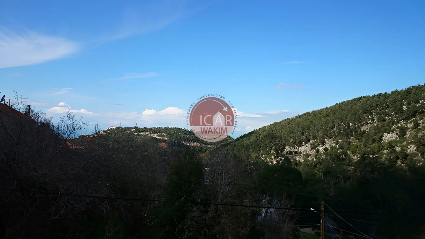 Apartment for sale in Jouret El Ballout, Lebanon - 4 bed, 4 bath