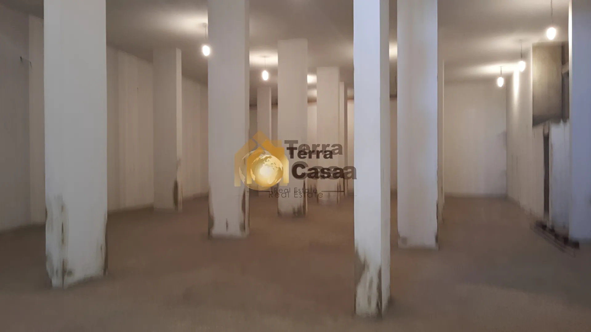 Commercial for sale in Haouch el Omara, Lebanon