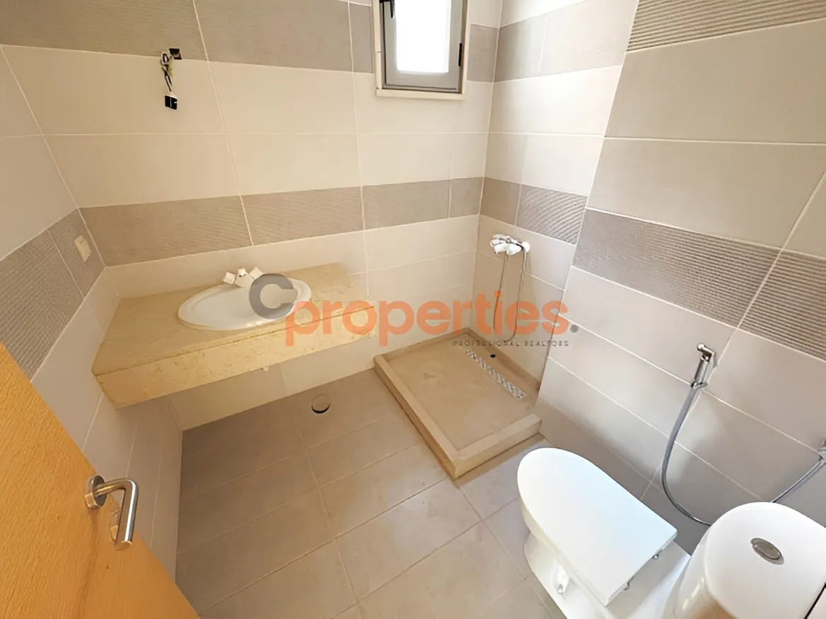 Apartment for Rent in Louaizeh