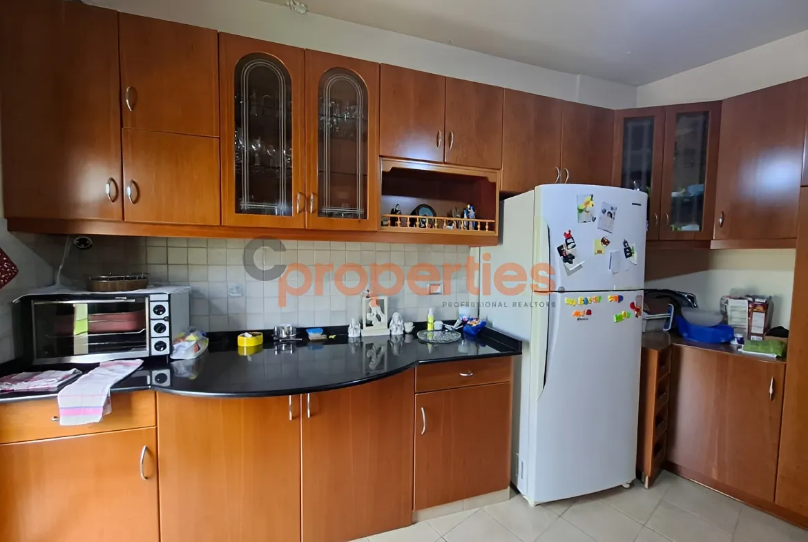 Apartment for Sale in Safra