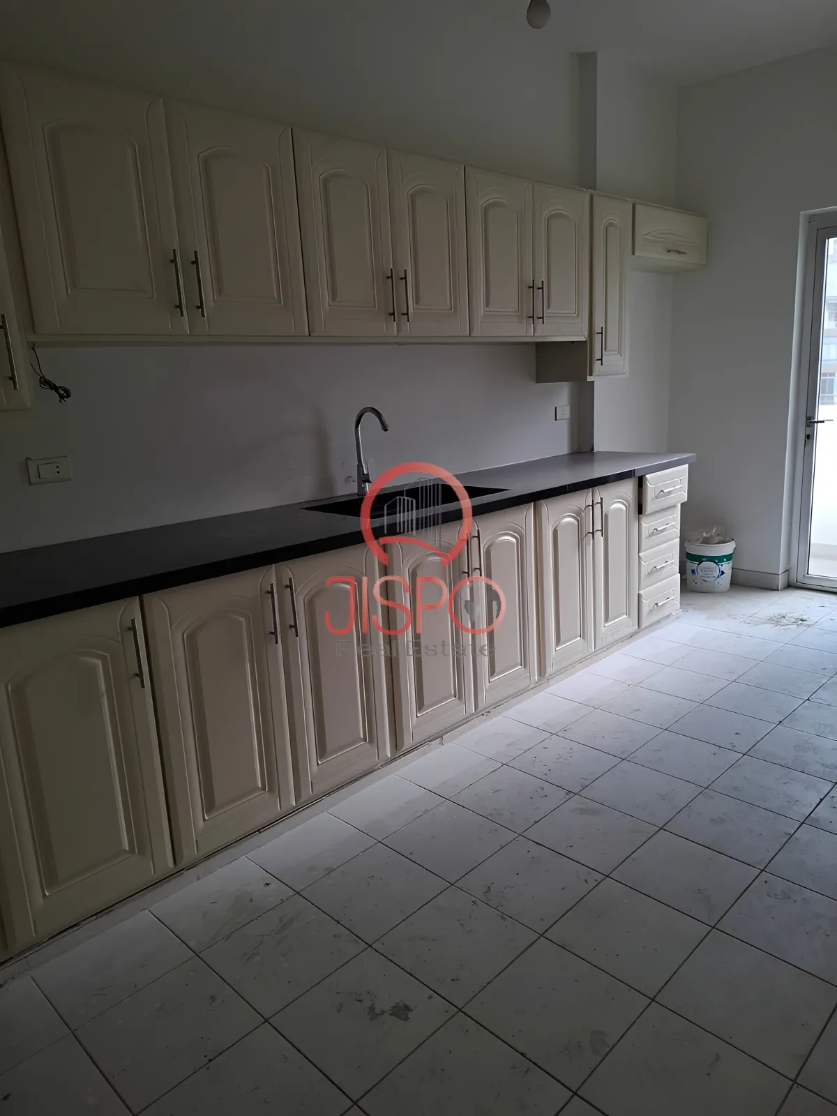 Apartment for Sale in Zalqa - 3 bed, 2 bath