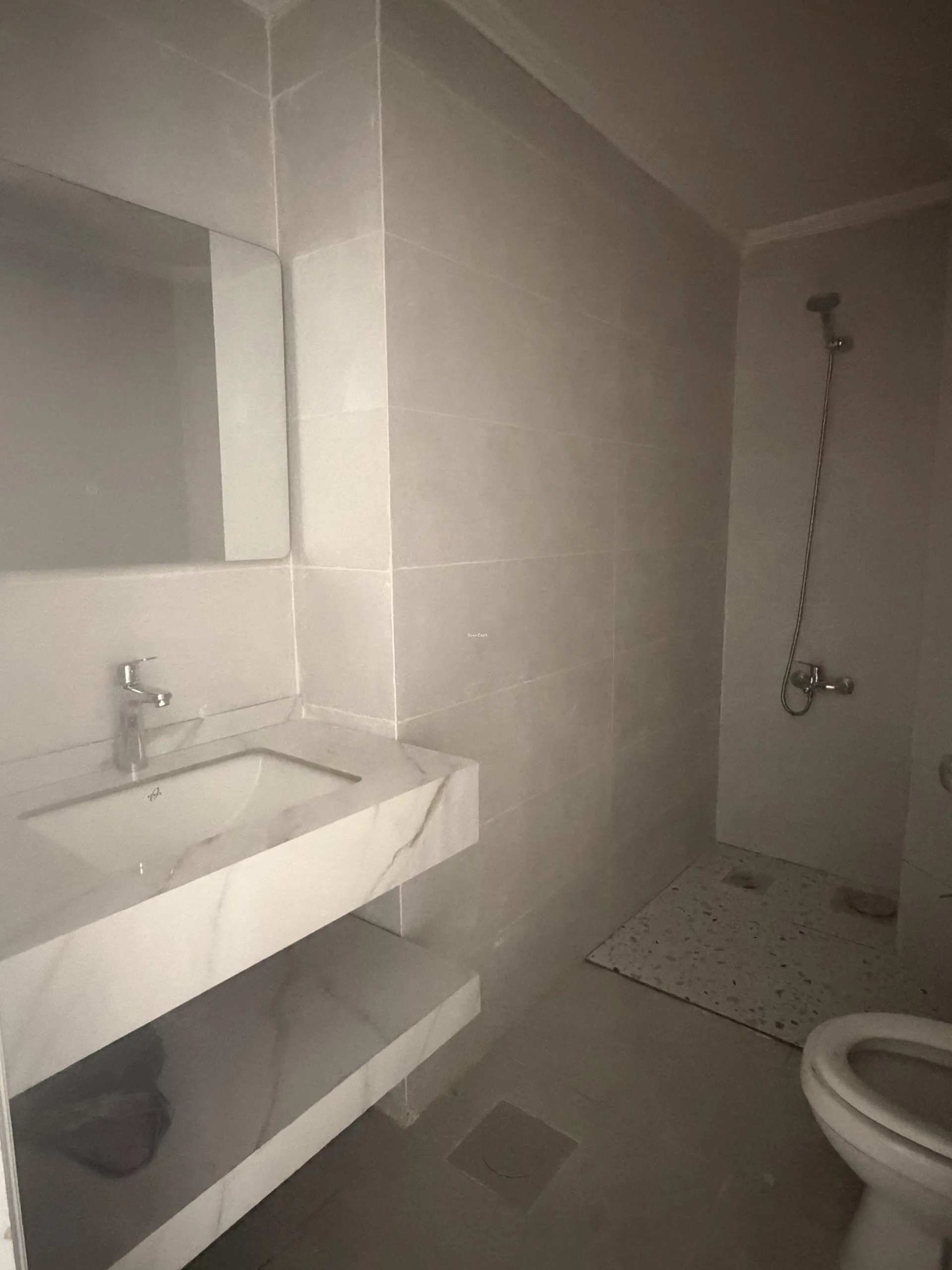 Apartment for rent in Clemenceau, Bayrut