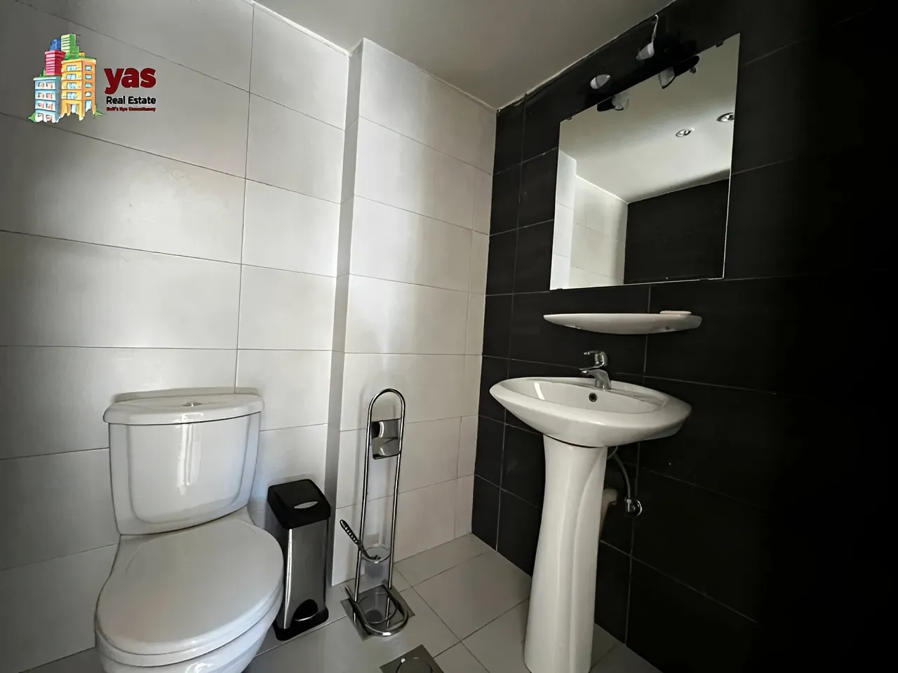 Apartment for Rent in Ballouneh