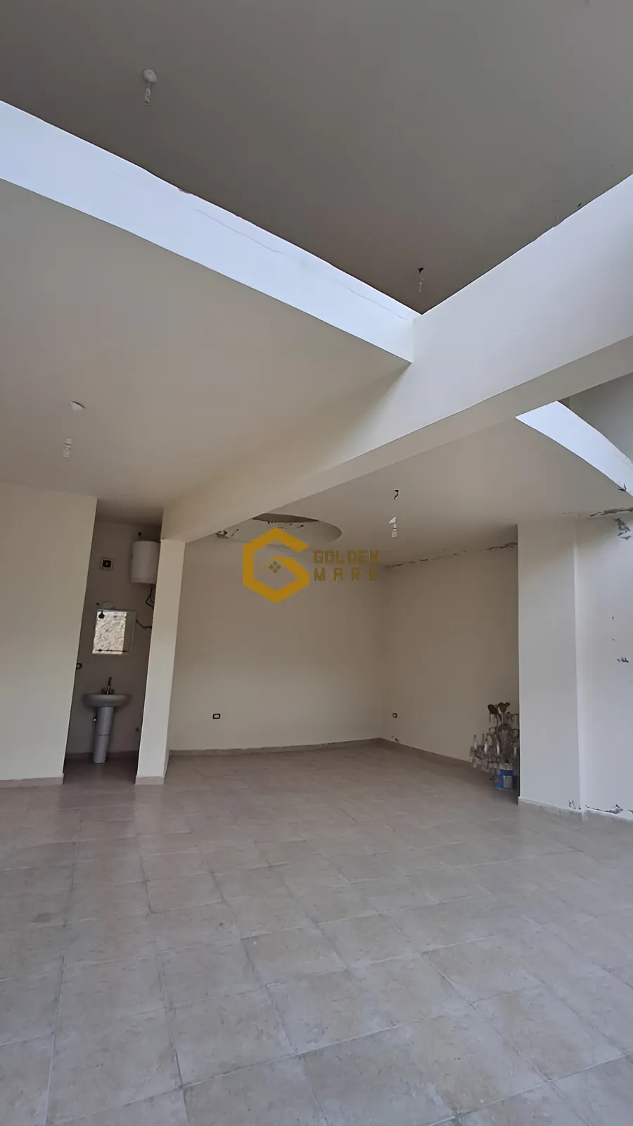 Shop for sale in Kousba
