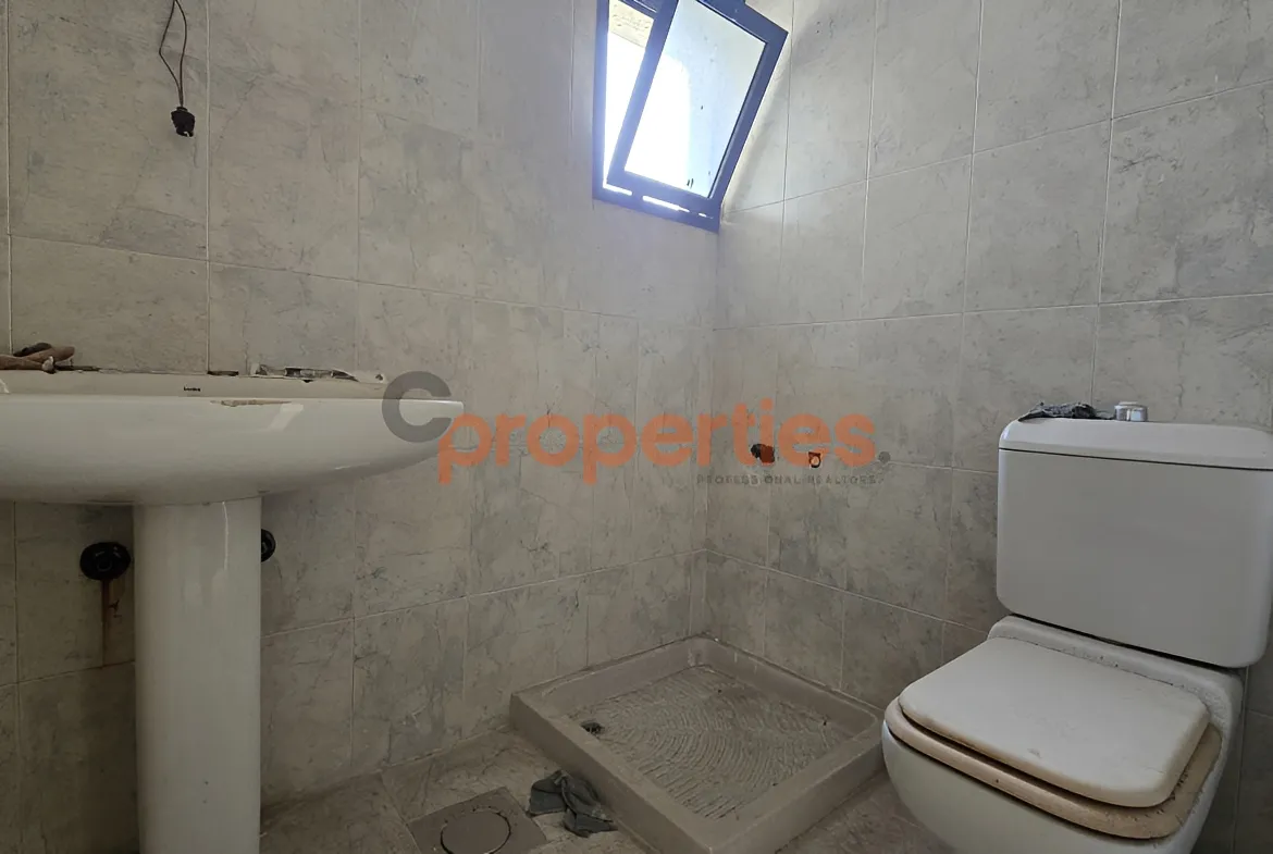 Apartment for Sale in Forn El Chebbak