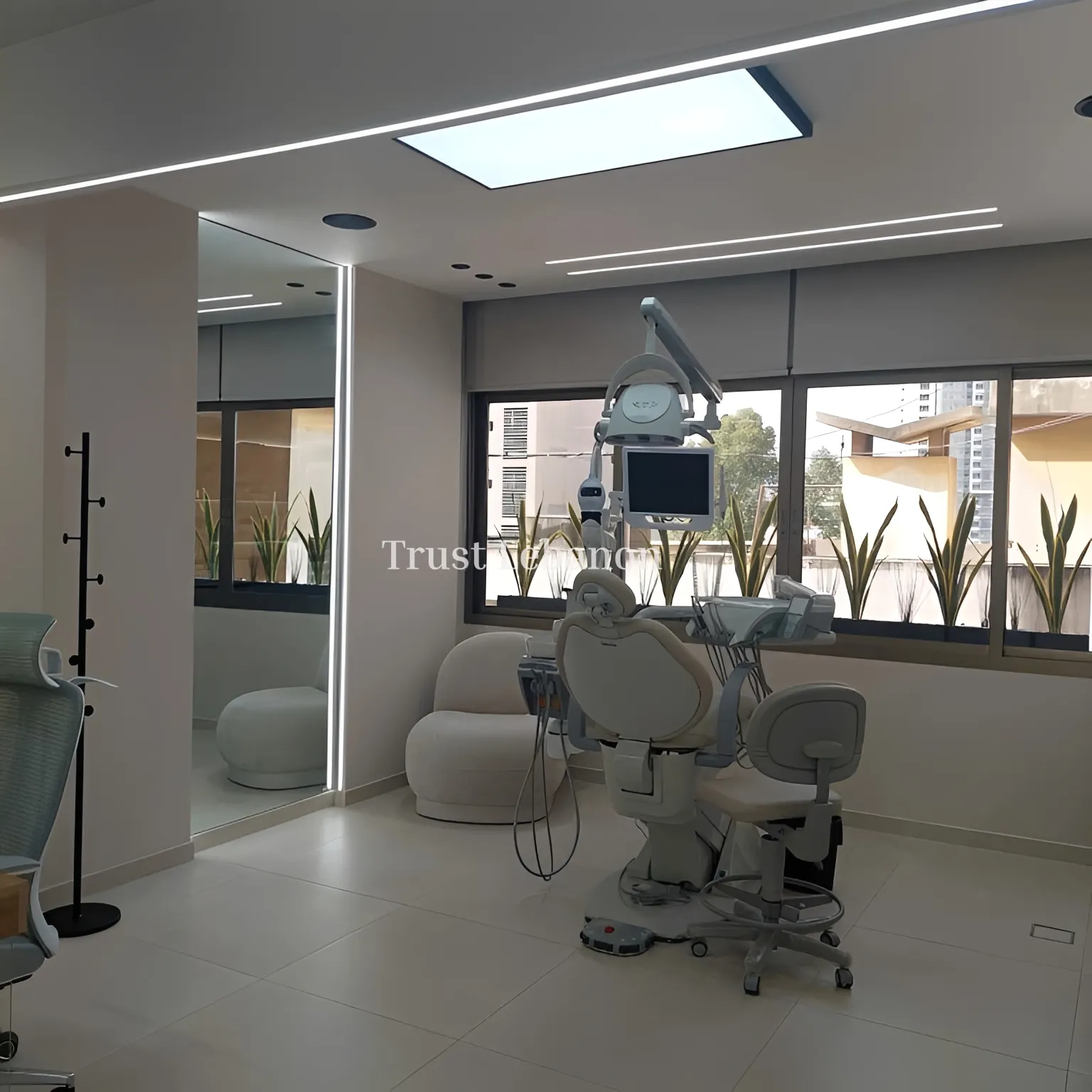 Clinic for rent in Clemenceau, Bayrut, Lebanon