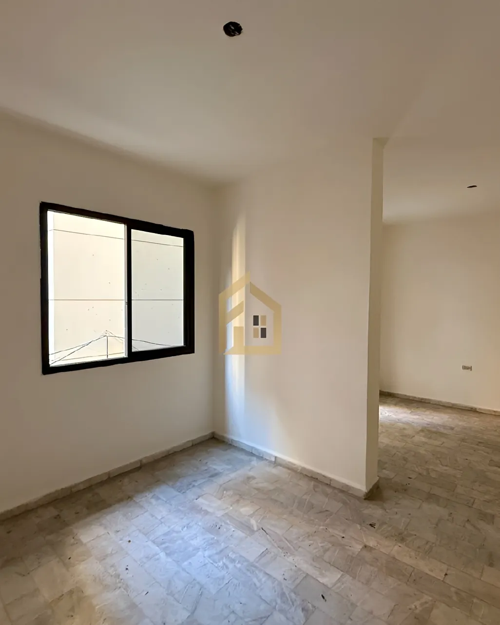 Apartment for rent in Tariq El Jdideh, Beirut, Lebanon - 2 bed, 2 bath
