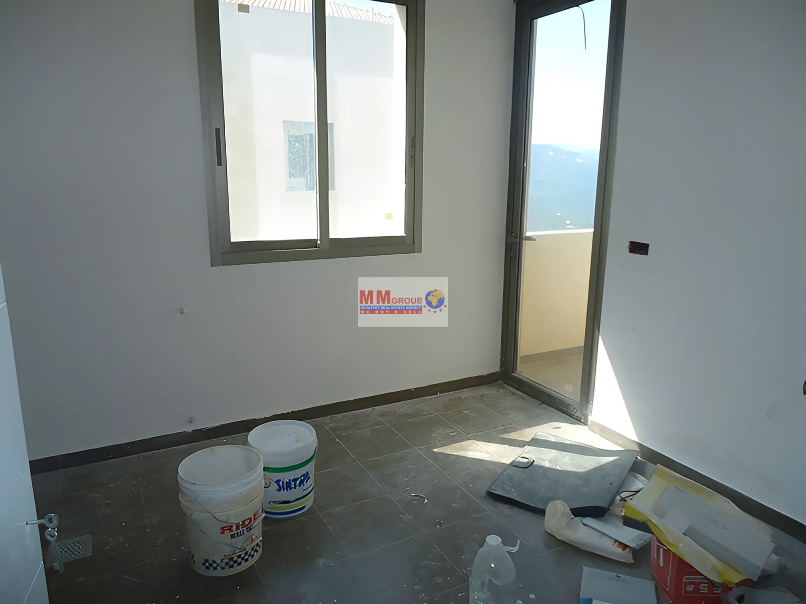 Apartment for Sale in Al Ouyoun