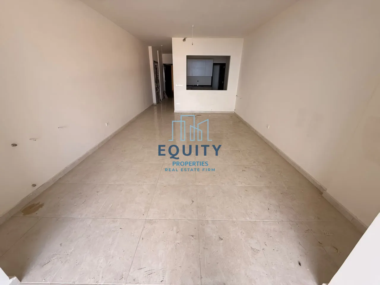 Apartment for sale in Qornet El Hamra - 3 bed, 2 bath