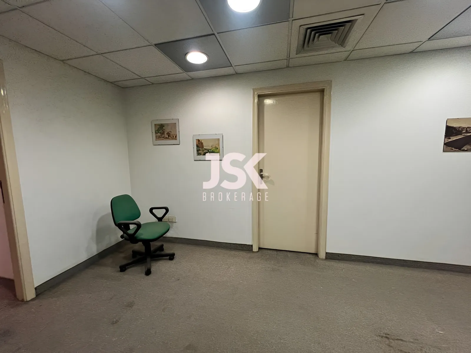 Office for Rent in Achrafieh