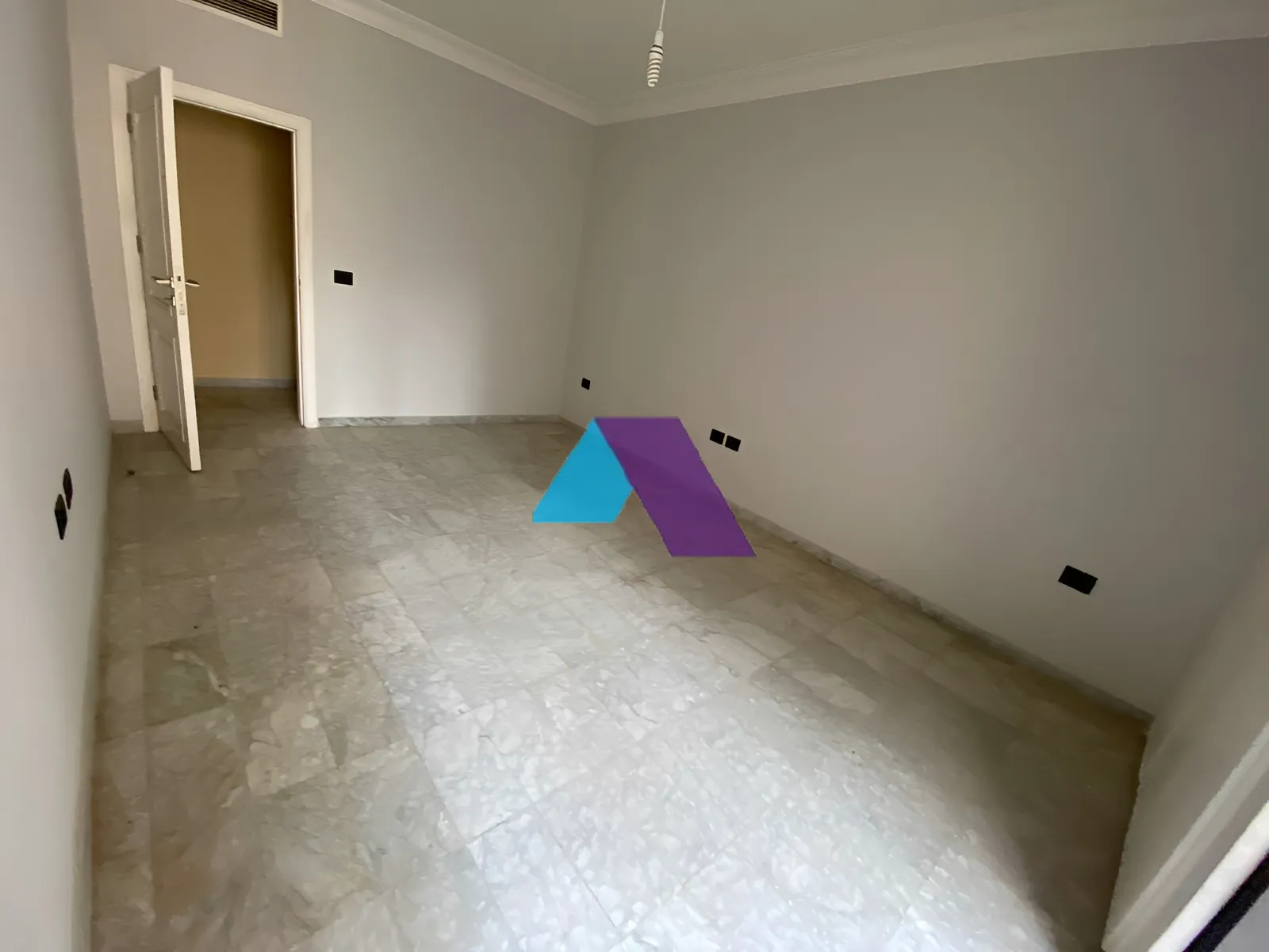 Apartment for Sale in Ain El Tineh
