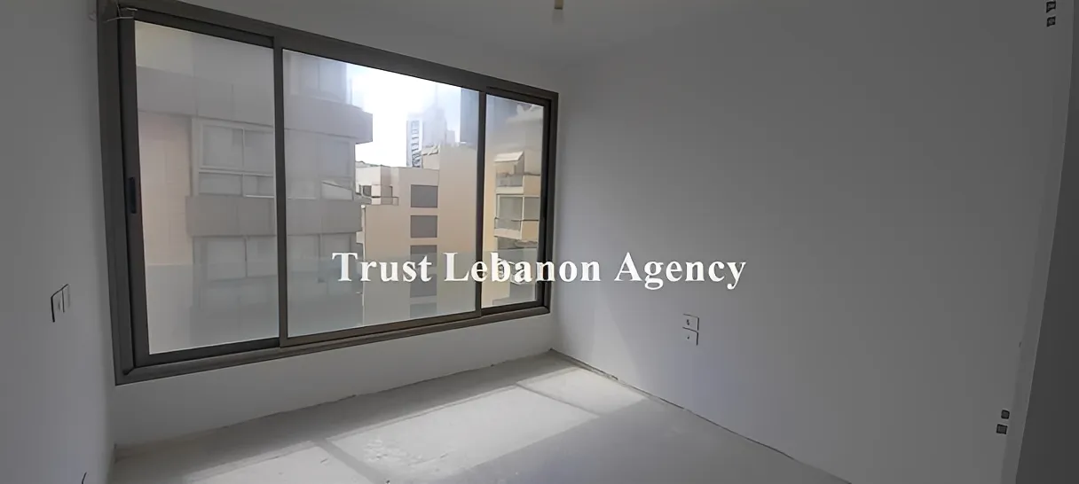 Apartment for Sale in Achrafieh - 2 bed, 3 bath