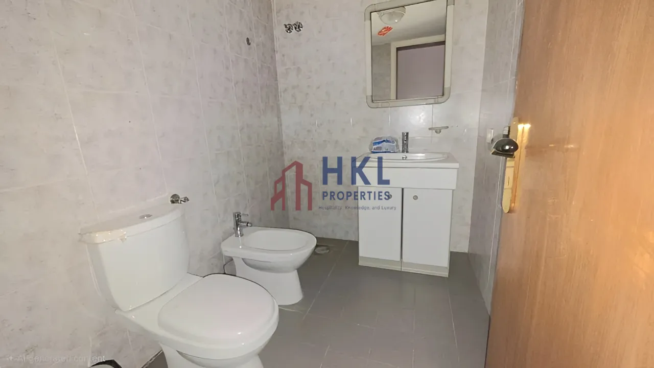 Office for rent in Sin El Fil