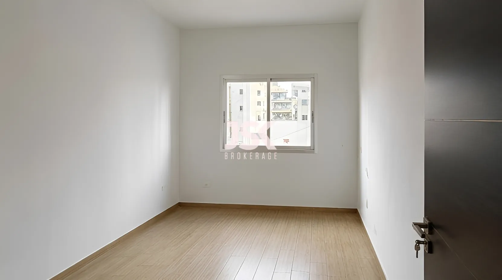 Office for Sale in Daoura