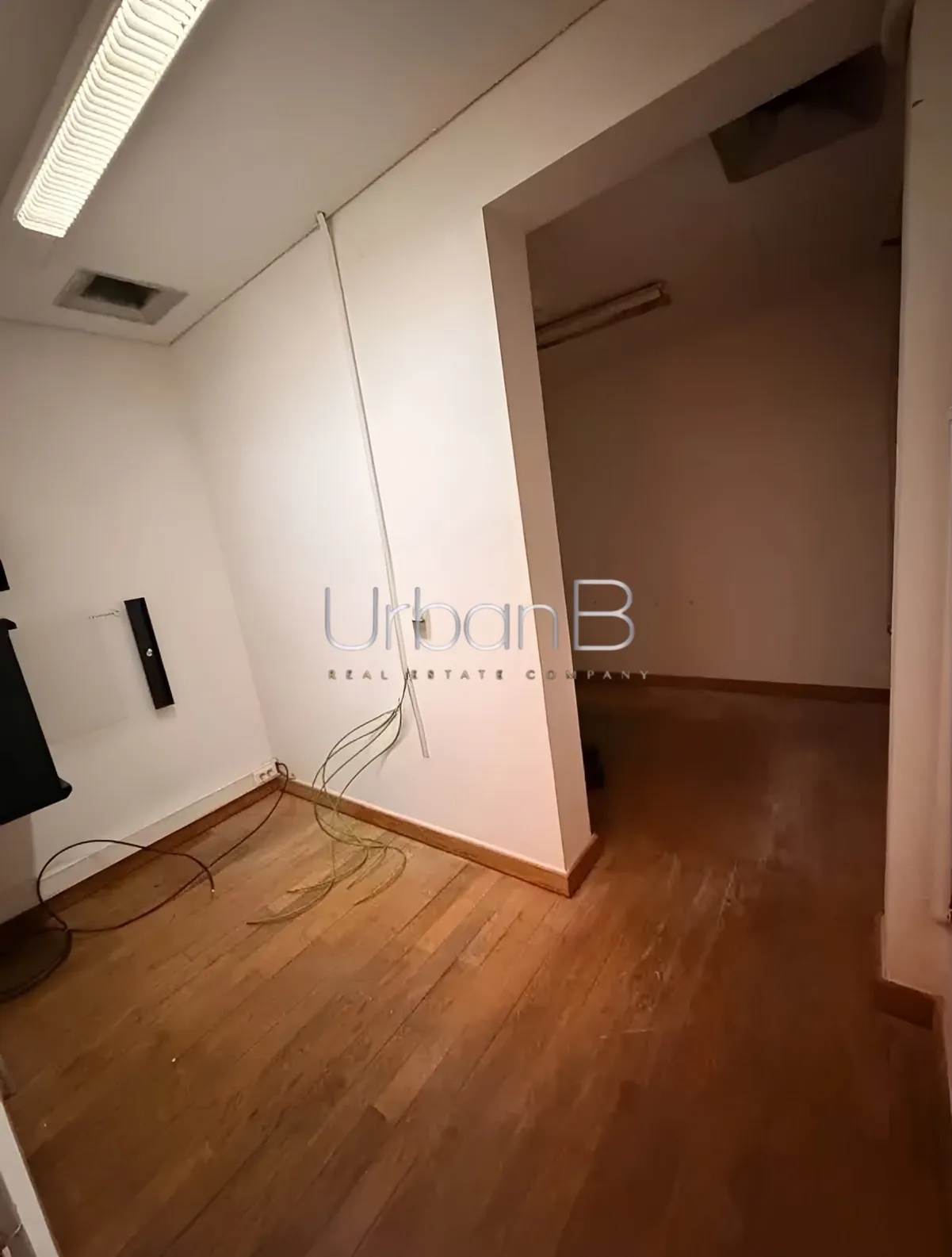 Office for rent in Charles Malek