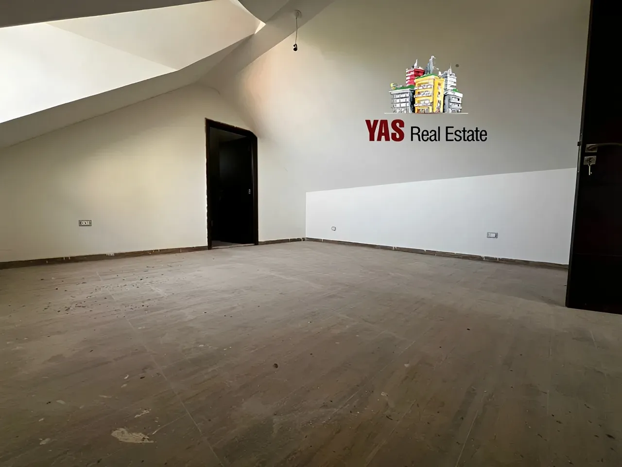 Apartment for Sale in Ballouneh