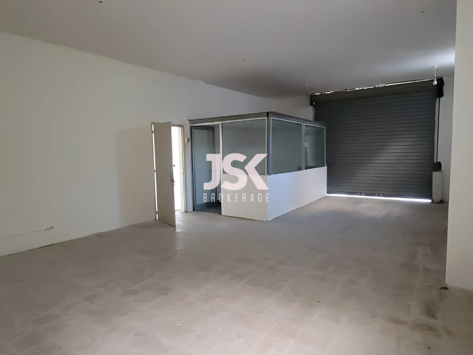 Warehouse for Sale in Qartaboun