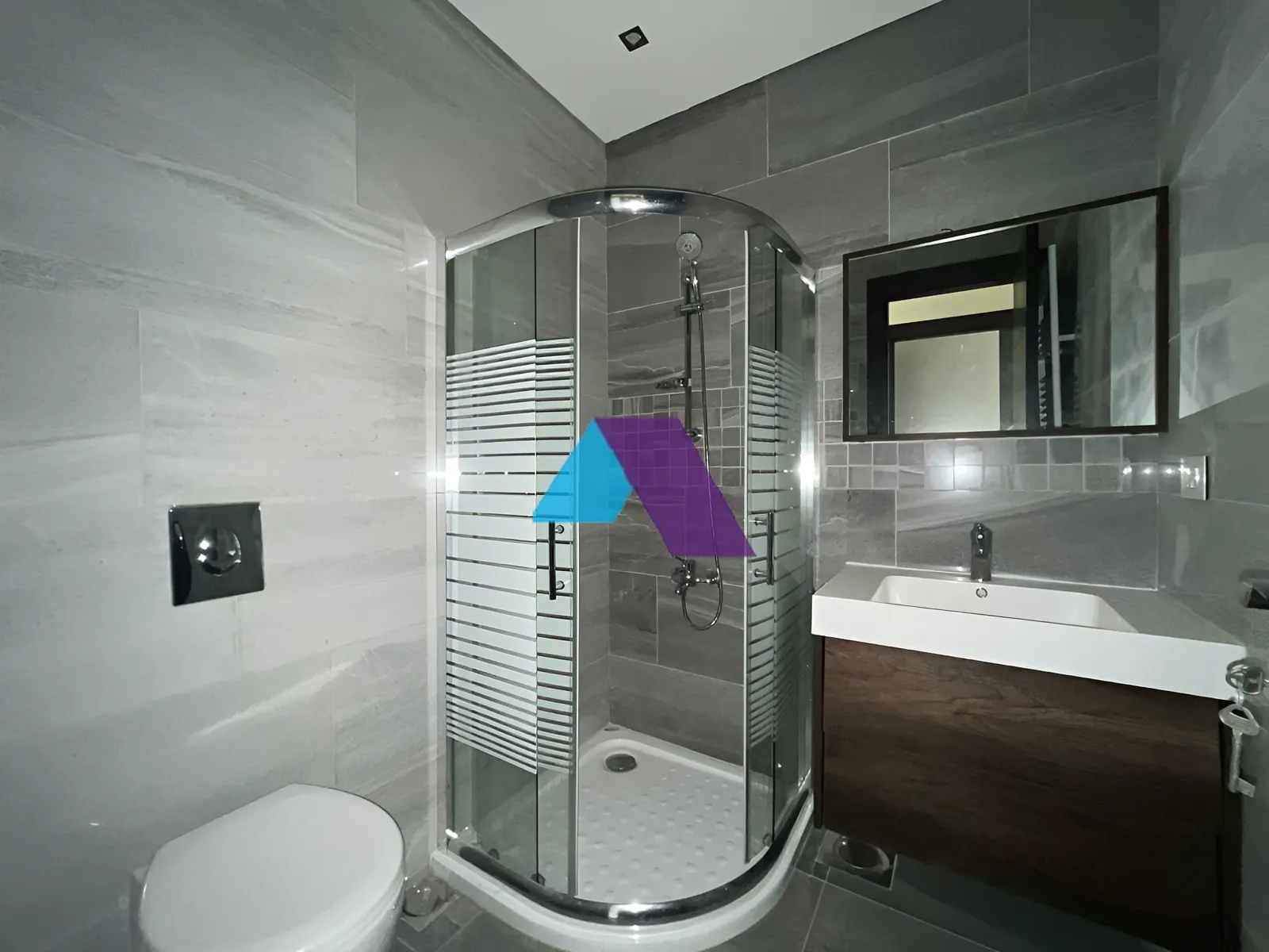 Apartment for Sale in Ballouneh