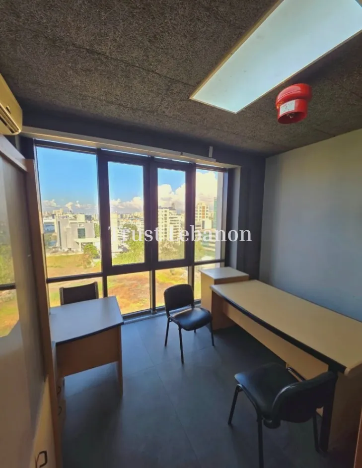 Office for sale in Forn El Chebbak
